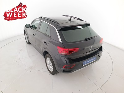 6 - Volkswagen T-Roc eschini auto
