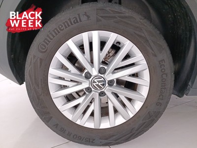 8 - Volkswagen T-Roc eschini auto