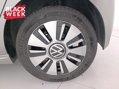 8 - Volkswagen e-up! eschini auto