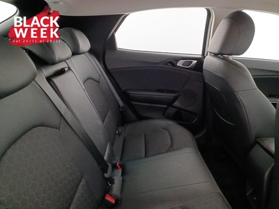 9 - Kia Xceed eschini auto