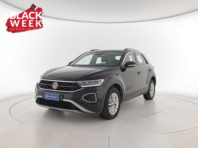 1 - Volkswagen T-Roc eschini auto