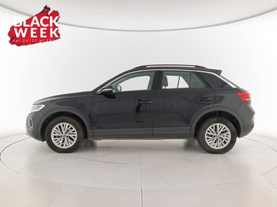 3 - Volkswagen T-Roc eschini auto