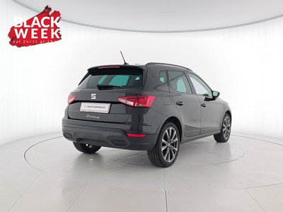 4 - Seat Arona eschini auto
