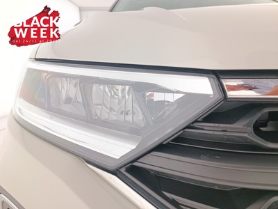 7 - Volkswagen T-Roc eschini auto