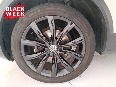 8 - Volkswagen T-Roc eschini auto