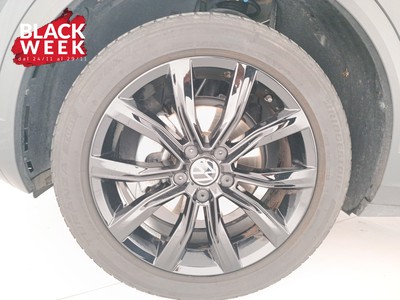 8 - Volkswagen T-Roc eschini auto