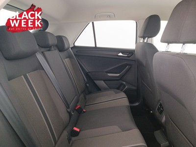 9 - Volkswagen T-Roc eschini auto