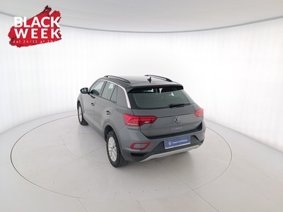 6 - Volkswagen T-Roc eschini auto