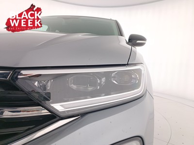 7 - Volkswagen T-Roc eschini auto