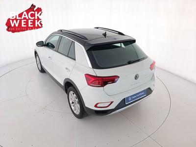 6 - Volkswagen T-Roc eschini auto