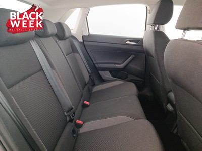 9 - Volkswagen Polo eschini auto