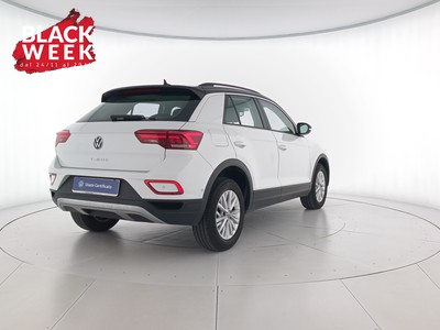 4 - Volkswagen T-Roc eschini auto