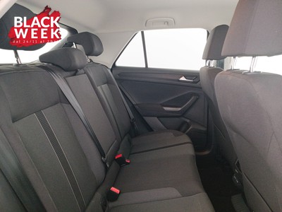 9 - Volkswagen T-Roc eschini auto