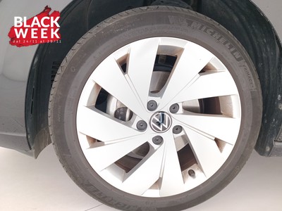 8 - Volkswagen Golf eschini auto