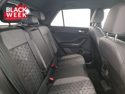 9 - Volkswagen T-Roc eschini auto