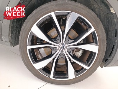 8 - Volkswagen T-Roc eschini auto