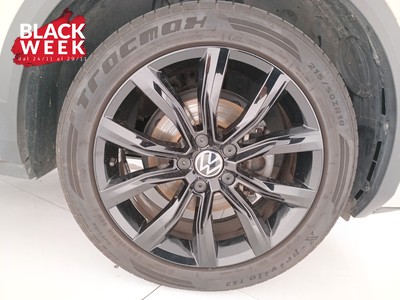 8 - Volkswagen T-Roc eschini auto