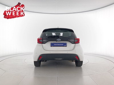 5 - Toyota Yaris eschini auto
