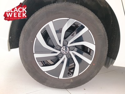 8 - Volkswagen Polo eschini auto