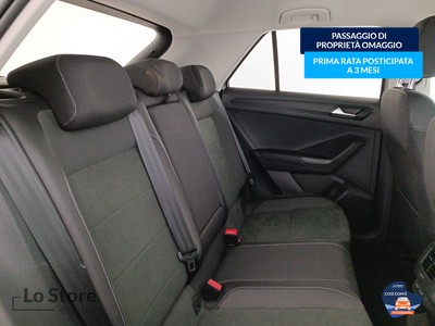 9 - Volkswagen T-Roc eschini auto