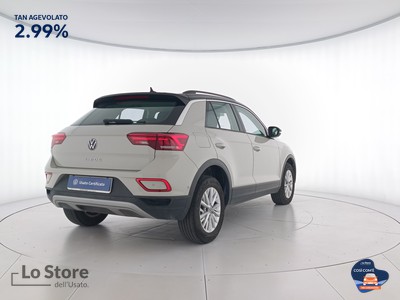 4 - Volkswagen T-Roc eschini auto