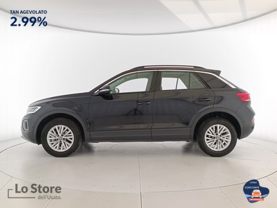 3 - Volkswagen T-Roc eschini auto