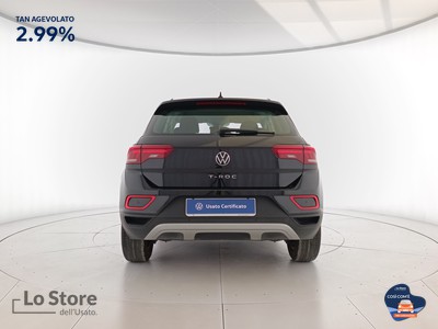 5 - Volkswagen T-Roc eschini auto