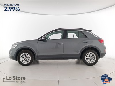 3 - Volkswagen T-Roc eschini auto