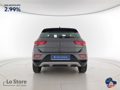 5 - Volkswagen T-Roc eschini auto