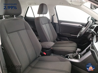 10 - Volkswagen T-Roc eschini auto
