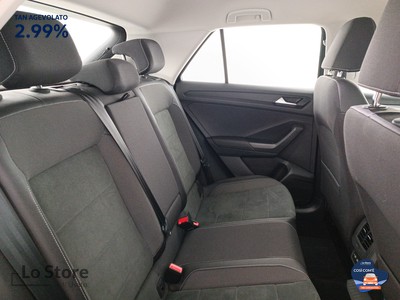 9 - Volkswagen T-Roc eschini auto
