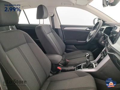 10 - Volkswagen T-Roc eschini auto