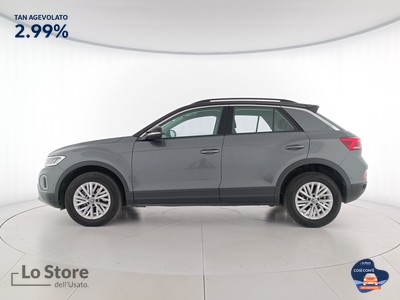 3 - Volkswagen T-Roc eschini auto