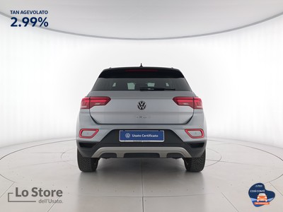 5 - Volkswagen T-Roc eschini auto