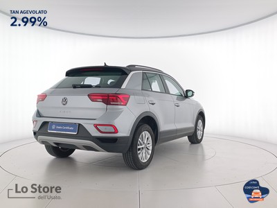 4 - Volkswagen T-Roc eschini auto