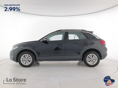 3 - Volkswagen T-Roc eschini auto