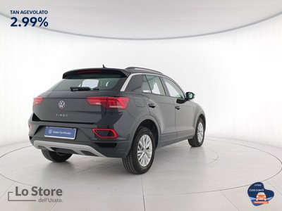 4 - Volkswagen T-Roc eschini auto