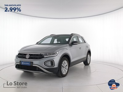 1 - Volkswagen T-Roc eschini auto