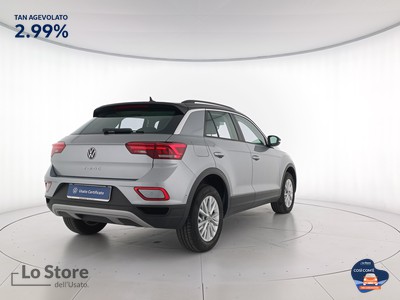 4 - Volkswagen T-Roc eschini auto