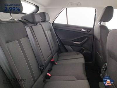 9 - Volkswagen T-Roc eschini auto