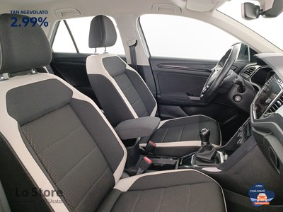 10 - Volkswagen T-Roc eschini auto