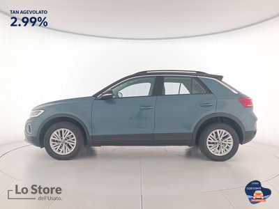 3 - Volkswagen T-Roc eschini auto