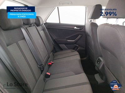 9 - Volkswagen T-Roc eschini auto