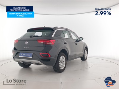 4 - Volkswagen T-Roc eschini auto