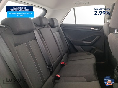 9 - Volkswagen T-Roc eschini auto