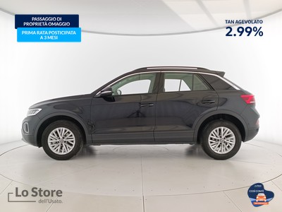 3 - Volkswagen T-Roc eschini auto