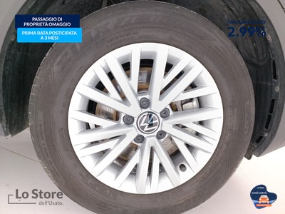 8 - Volkswagen T-Roc eschini auto