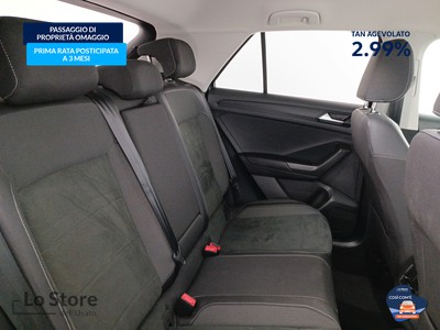 9 - Volkswagen T-Roc eschini auto