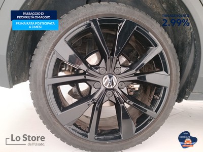 8 - Volkswagen T-Roc eschini auto