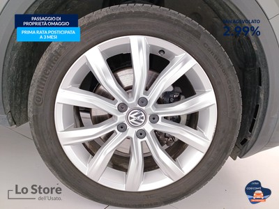8 - Volkswagen T-Roc eschini auto